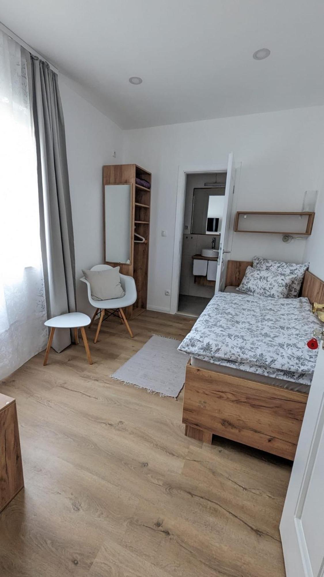 Aurelia Rooms Mostar Esterno foto